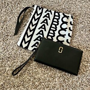 Marc Jacobs The J Marc Leather Phone Wristlet Wallet Clutch NWT